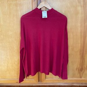 Red sweater NWT. Large. Soft rayon material